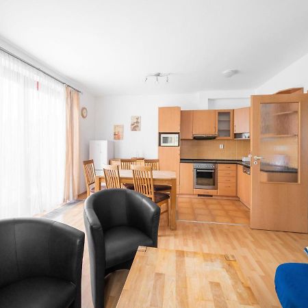 Comfortable Holiday Home In Lipno With Garden ليبنو ناد فلتافو المظهر الخارجي الصورة
